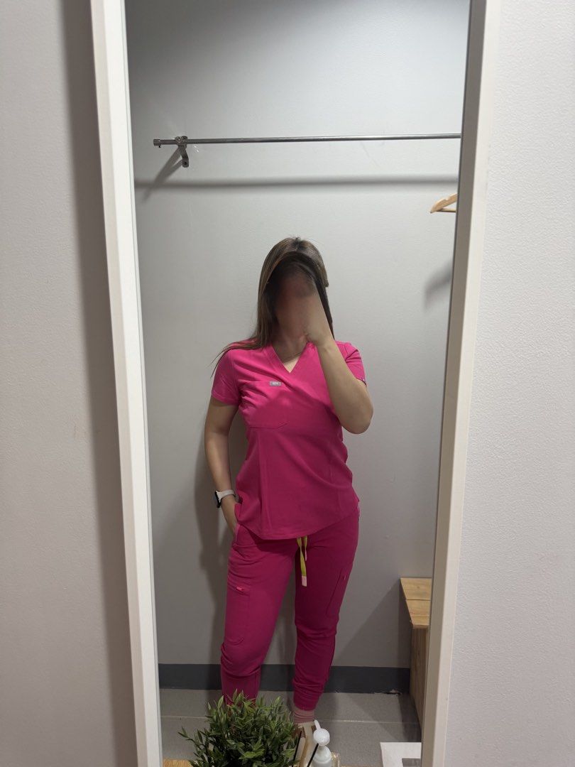 FIGS SCRUB SUIT SET - XXS (Category: Sets or Coordinates) located in Cainta. Submitted by rn.archive (Listing ID 1466120612, Image 1). Description: .