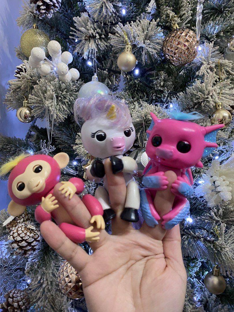 Fingerlings (all working) (Category: Kids Toys) located in Las Pinas. Submitted by sherylandmargaux (Listing ID 1466031783, Image 3). Description: .