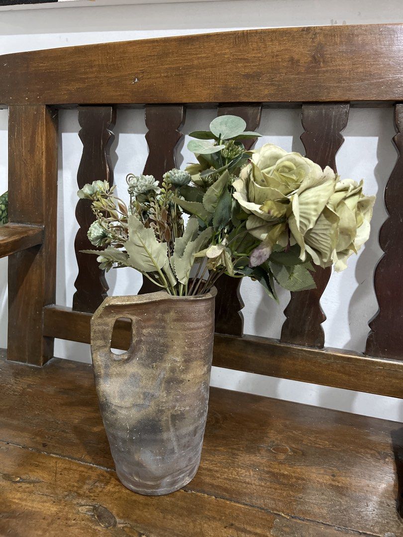 Flower Vase Home Decor Set (Category: Vases & Decorative Bowls) located in Calamba. Submitted by maceyangelie (Listing ID 1466101423, Image 1). Description: .