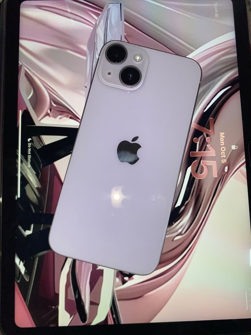 FOR SALE iPhone 14 (Category: iPhone 14 Series) located in Caloocan City. Submitted by wisewolf_30a80a (Listing ID 1466070002, Image 2). Description: 512gb 87% batt health in good condition walang cracks and dents RFS: mag u-upgrade ongoing warranty until February 2027 with tempered glass and case for free may last price sa sure buyer, kindly pm me.