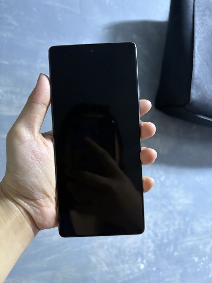 FOR SALE TECNO CAMON 40 (Category: Android Others) located in Manila. Submitted by annalizabe73235 (Listing ID 1466041584, Image 2). Description: TECNO CAMON 40 SPECS: V 8+8GB RAM V 256GB ROM V 50/32MP 0.6 CAM / HELIO G100 ULTIMATE VAMOLED, 120HZ V ANDROID 16 VERSION v 5200МАН BATT VINDISPLAY FINGERPRINT ¡DUST AND WATER • RESISTANT GOOD FOR GAMING GOOD FOR PHOTOGRAPHY VINO ISSUE UNIT CASE ORIG CHARGER ONLY.