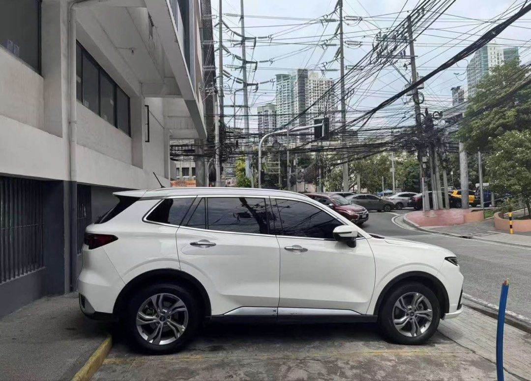 Ford Territory Titanium Auto (Category: Used Cars) located in Manila. Submitted by sukistay (Listing ID 1466056318, Image 2). Description: 2024 Ford Territory Titanium Transmission: Automatic (A/T) Mileage: 30000 KM Body Type: Crossover Fuel: Gasoline 2nd owner No swap sale only 2 orig key Push start Newly Change oil Jun/2026 O.R C.R on hand O.R Exp until April 2027 No Accident No Flooded Well maintenance Issue: Gasgas at rightside passenger seat