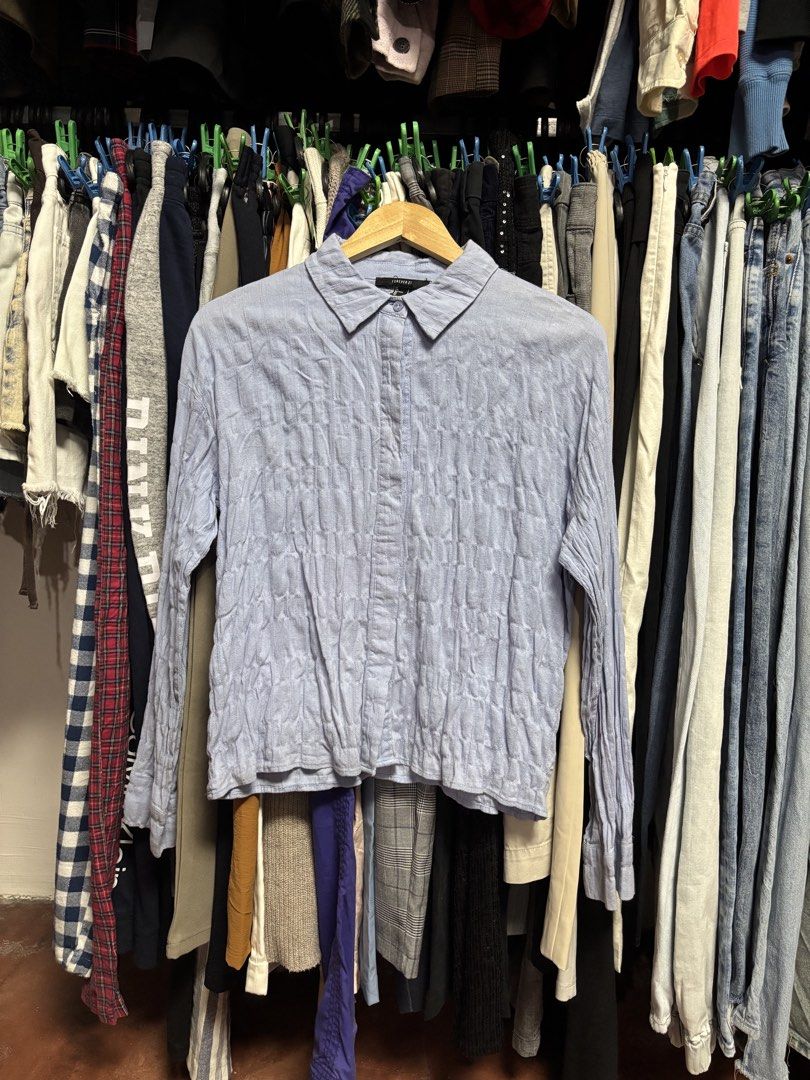 Forever 21 Crop Longsleeves (Category: Longsleeves) located in Pila. Submitted by isabelasthriftclothes (Listing ID 1466033978, Image 1). Description: .