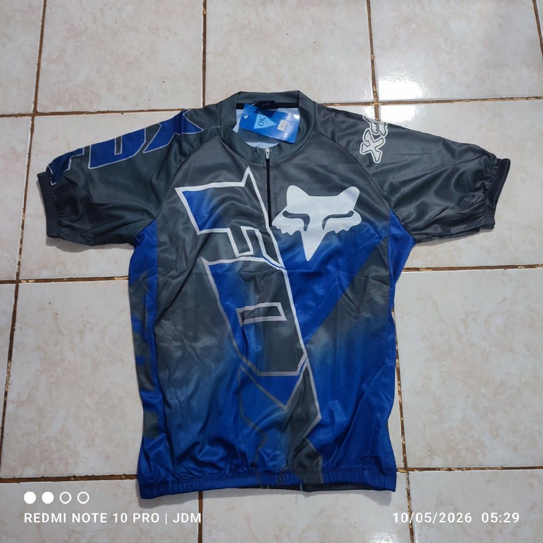 Fox Bicycle jersey (Category: Activewear) located in Antipolo. Submitted by klashnikov (Listing ID 1465964266, Image 1). Description: Selling bnew Bicycle Jersey, I have 2 different designs and colors Size:XL Dimes:w20xl25 Condition:Bnew ColorRate:10/10 Honest issue:none Payment option:Bank transfer,gcash,cash ₱250 only Pwede videocall for legitimacy Pwede pickup sa aking munting garahe waze (JDM thrift shop) Pwedeng meetup around upper Antipolo,