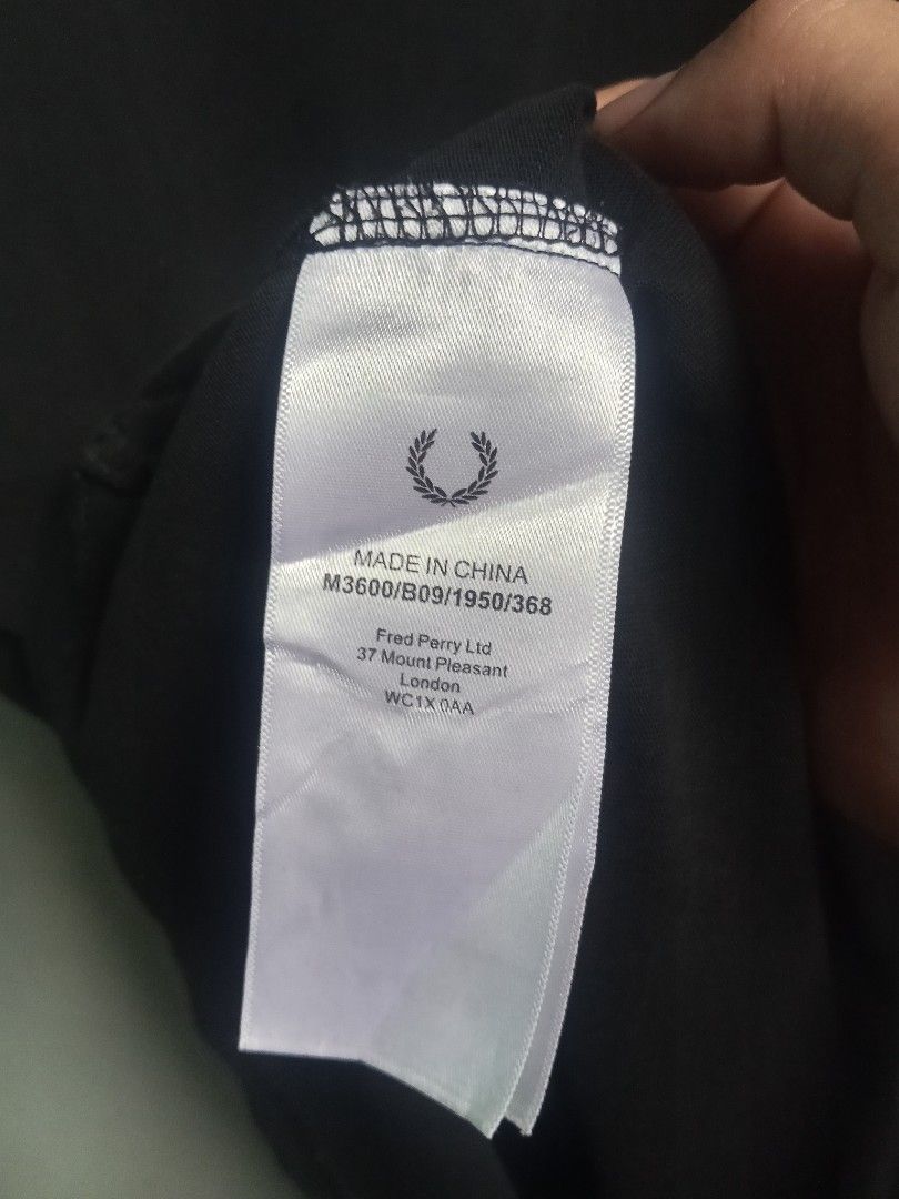 Fred Perry (Category: Announcements) located in Lingayen. Submitted by mjaymerin (Listing ID 1465972337, Image 3). Description: ▪️FREE PERRY ▪️DIMES:20/28 ▪️COLOR RATE:9/10 ▪️CONDITION:9/10 ▪️ISSUE:NEEDWASH.