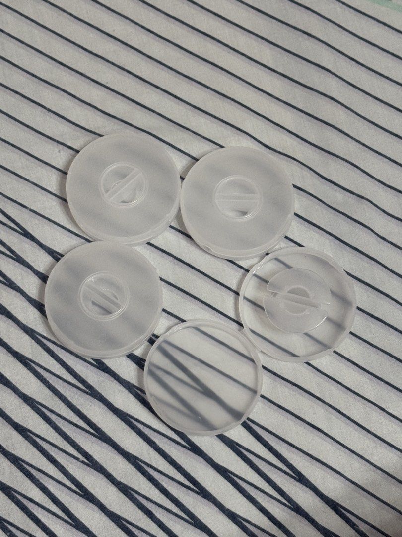 Free Cable Organizers (Category: Everything Else Others) located in Manila. Submitted by justinbrj (Listing ID 1465978562, Image 1). Description: Cable Organizers, 4 pieces.