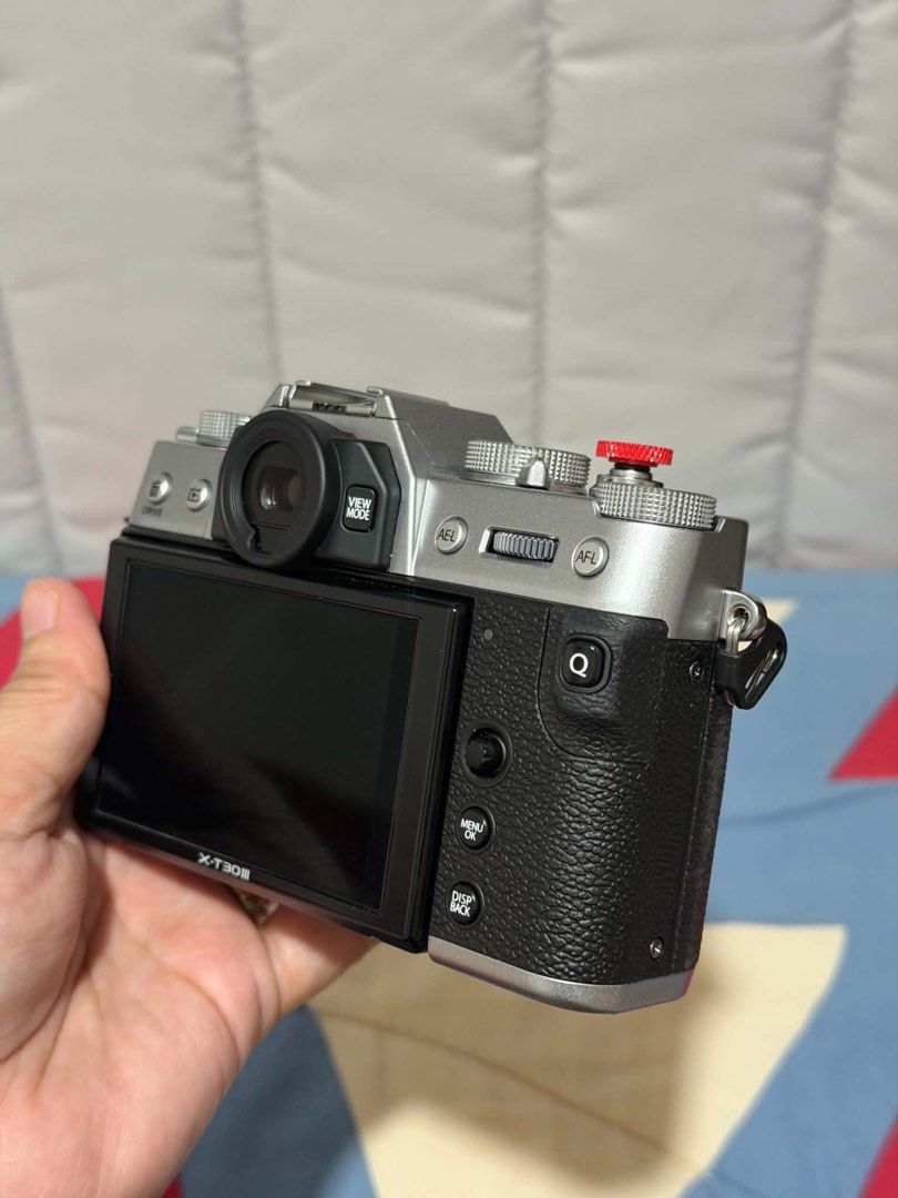 Fujifilm XT30 III (Category: Cameras) located in Manila. Submitted by shopbyseun (Listing ID 1466059577, Image 2). Description: Fujifilm XT30 III with lens Comes with free Viltrox AF 56mm F1.4 STM Slightly used almost brandnew. 📸 FUJIFILM X-T30 III – KEY SPECIFICATIONS Great for street photography, travel, and content creation. Lightweight, retro look, and powerful performance! • Sensor: 26.1MP APS-C X-Trans CMOS 4 Sensor • Processor: Advanced X