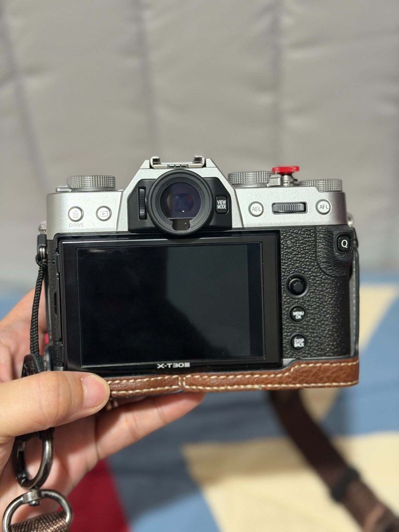 Fujifilm XT30 III (Category: Cameras) located in Manila. Submitted by shopbyseun (Listing ID 1466059577, Image 3). Description: Fujifilm XT30 III with lens Comes with free Viltrox AF 56mm F1.4 STM Slightly used almost brandnew. 📸 FUJIFILM X-T30 III – KEY SPECIFICATIONS Great for street photography, travel, and content creation. Lightweight, retro look, and powerful performance! • Sensor: 26.1MP APS-C X-Trans CMOS 4 Sensor • Processor: Advanced X