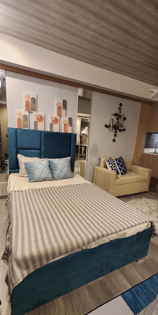 Fully Furnished Studio Unit near OKADA (Category: Apartments & Condos) located in Manila. Submitted by lovejess (Listing ID 1466104524, Image 1). Description: Fully Furnished Modern interior Studio Unit at Burgundy Mckinley Place ₱5M net! .