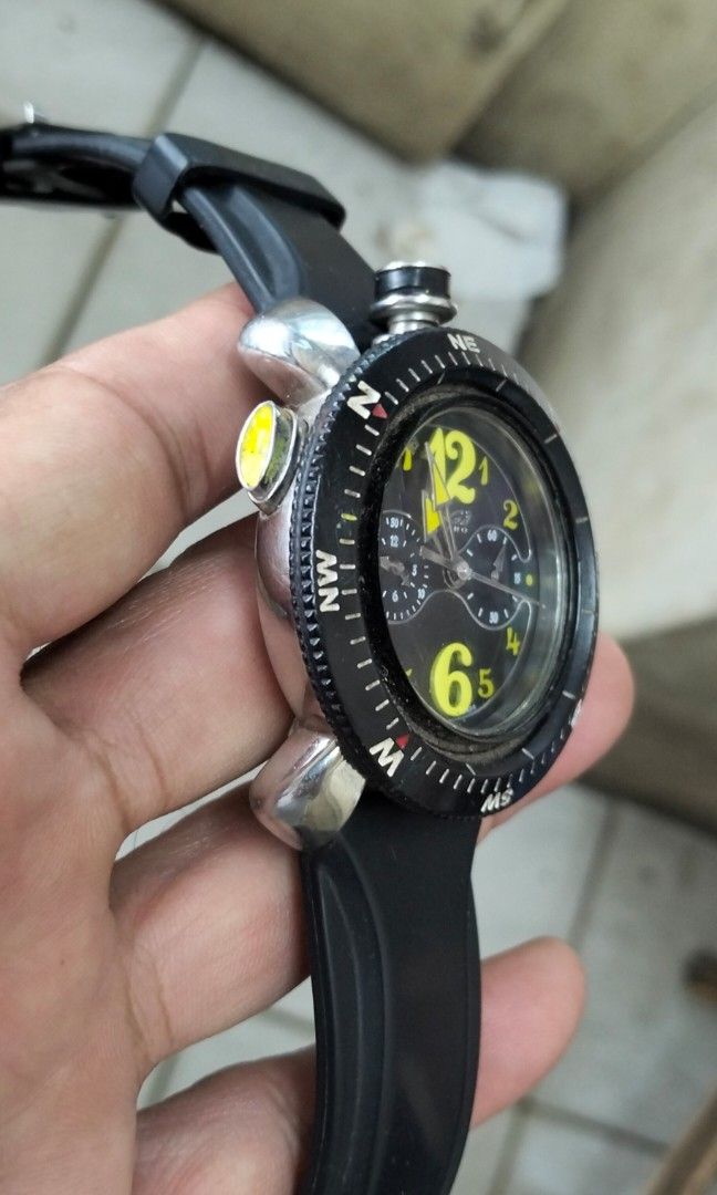 Gaga Milano watch (Category: Men's Watches) located in San Jose. Submitted by lenlorie3649 (Listing ID 1465974104, Image 3). Description: Gaga Milano watch quartz.
