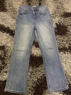 (Category: ) located in . Submitted by momeeee (Listing ID 1465991828, Image 1). Description: .