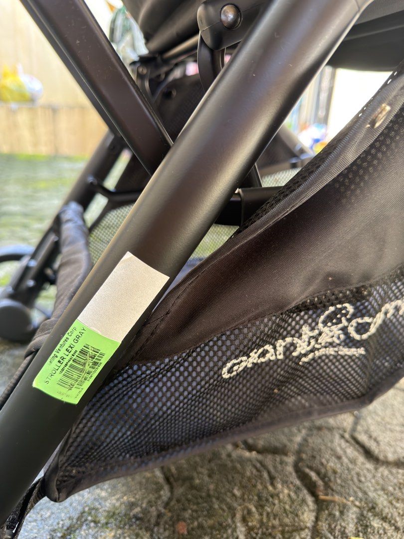 Giant Carrier Foldable Stroller (Category: Strollers) located in Subic. Submitted by kristinebelleza (Listing ID 1466077173, Image 3). Description: Pick up only 📍 Olongapo City, Zambales One click Foldable stroller W/ bag (backpack type) Free tote bag organizer 💕 .