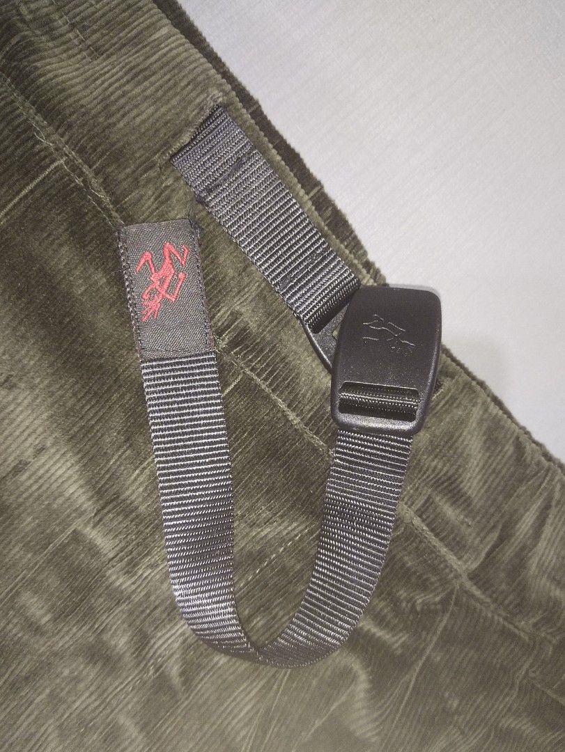 GRAMICCI x BEAMS - CORDUROY PANTS (Category: Jeans) located in Cebu City. Submitted by whainstone (Listing ID 1465984913, Image 2). Description: Good as new condition Strechable Tagged size - L Waist - 32 to 38" Length - 41" Pls. check details Php 1500 + 100 (sf) Mop: gcash/bank Thank you & Godbless. 🤗.