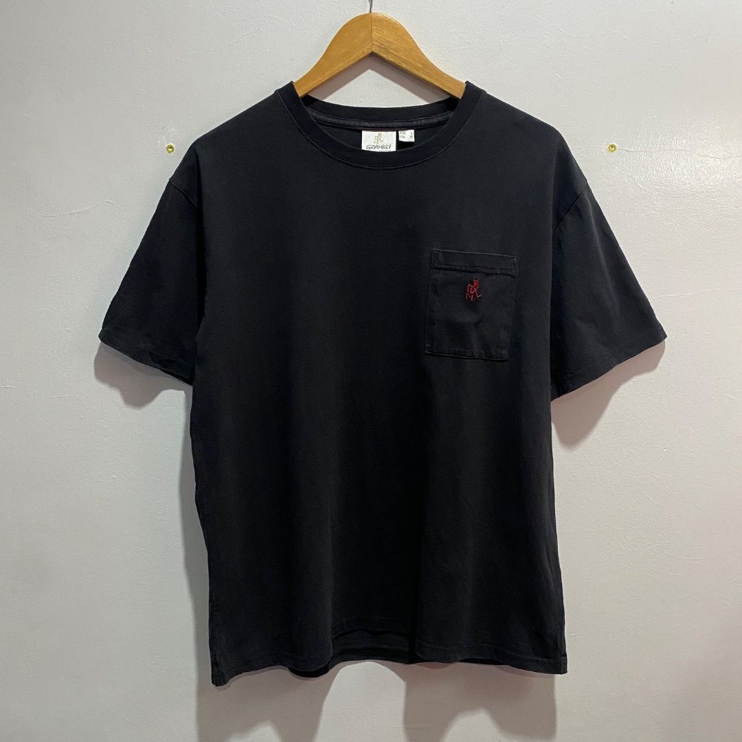 Gramicci Pocket T-shirt M (Category: Tshirts & Polo Shirts ) located in Antipolo. Submitted by bentakahitanoano (Listing ID 1466088917, Image 2). Description: Still in good condition Best fit M Pit to pit 21 Length 27.