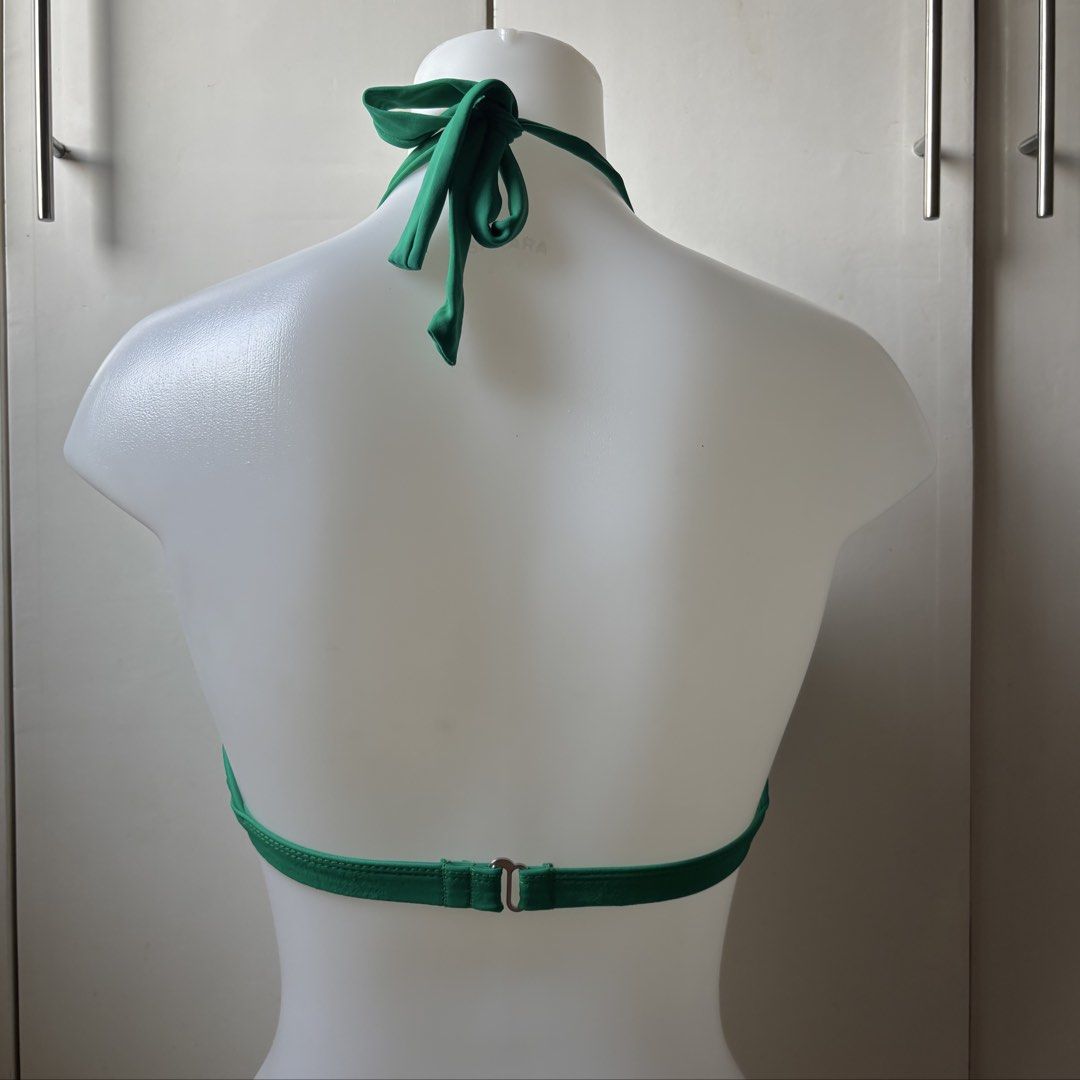 green bikini (Category: Bikinis & Swimsuits) located in Manila. Submitted by lavieelle (Listing ID 1466030313, Image 3). Description: - bikini on sale - best fit small to medium frames - bought at landmark, no flaws - rfs: decluttering .