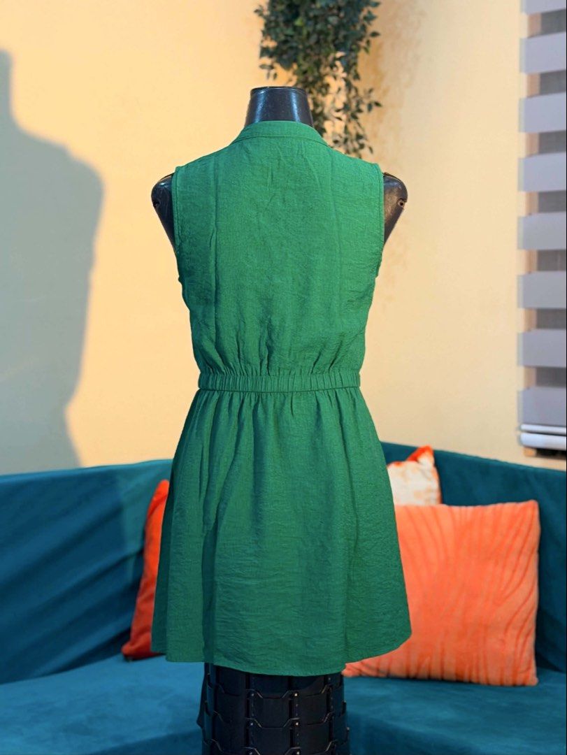 Green Dress (Category: Dresses) located in San Pablo. Submitted by akari_kin (Listing ID 1466152820, Image 2). Description: .