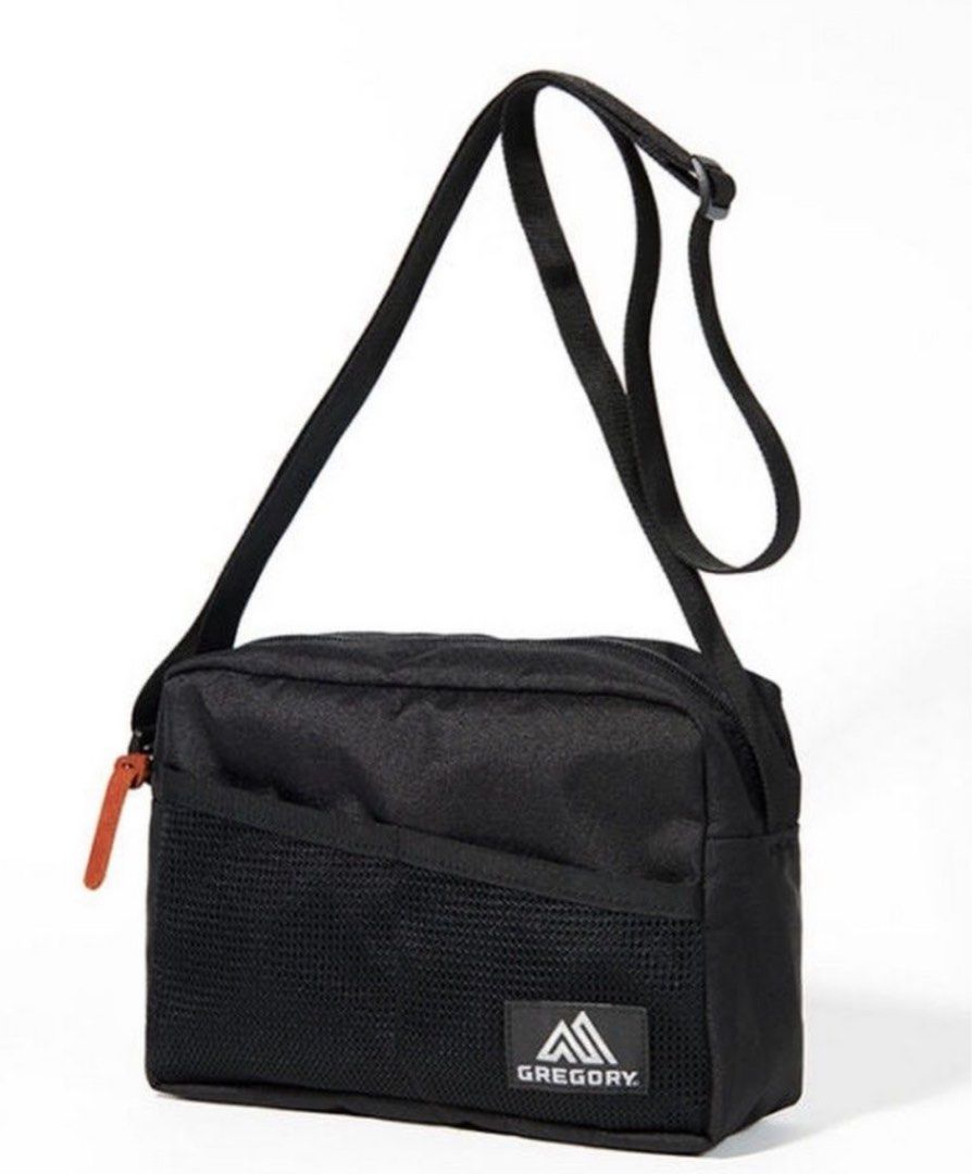 Gregory (Category: Sling Bags) located in San Fernando. Submitted by thethriftwardrobe.ph (Listing ID 1466104609, Image 1). Description: Gregory Shoulder Bag (black po yan) Like new.