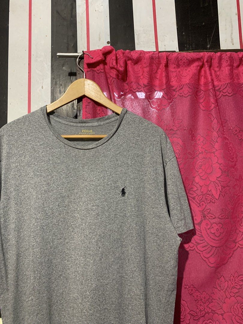 Grey Ralph Lauren T-shirt (Category: Tshirts & Polo Shirts ) located in Iligan City. Submitted by kierrehv (Listing ID 1466051424, Image 3). Description: Grey Ralph Lauren T-shirt 9.6/10 cr 22x29.5 No issues.