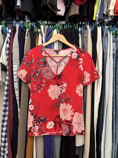 (Category: ) located in . Submitted by isabelasthriftclothes (Listing ID 1466105176, Image 1). Description: .