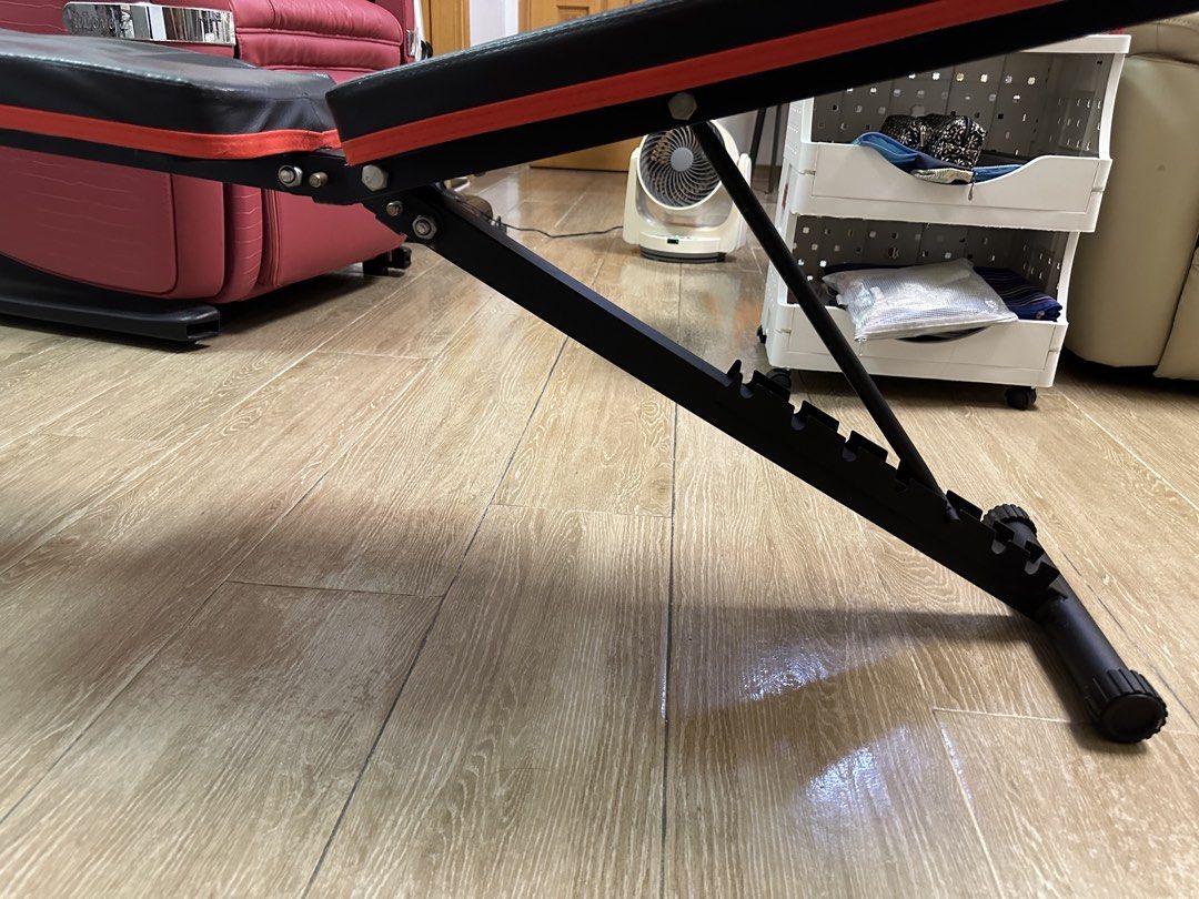 Gym Bench （分類：運動與健身 - 舉重和啞鈴）位於 Hong Kong。 由 keithwong264 提交（商品編號 1466060310，圖片 3）。簡介： 。
