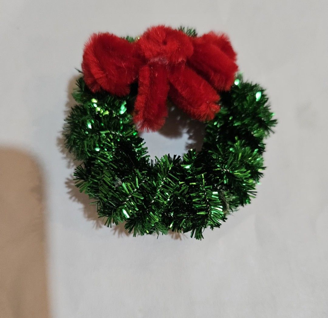 Handmade Christmas decor / keychain (Category: Handmade Craft) located in Adams. Submitted by chicbelikebyamigas (Listing ID 1466042593, Image 1). Description: 3 for 100.