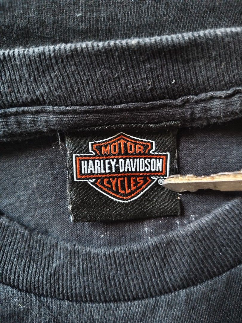 Harley Davidson Long sleeve (Category: Tshirts & Polo Shirts ) located in Iloilo. Submitted by branded-boy0422_16 (Listing ID 1465955118, Image 3). Description: W: 22 L: 28 Good as new Issue : Last 2 Picture.