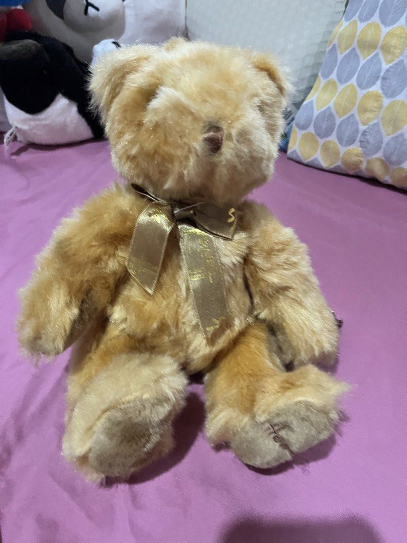 Harrods teddybear (set) (Category: Plushies & Soft Toys) located in Paranaque City. Submitted by bonsaiart (Listing ID 1466042936, Image 2). Description: Pre owned Good condition Selling as set 980+sf Payment via gcash or paymaya Shipping via j&t No to cop / cod / meetupe.