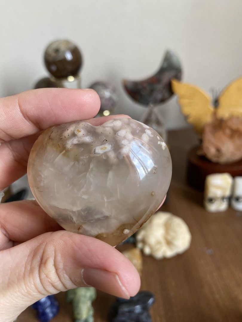 Heart Carvings (Category: Precious Stones) located in Manila. Submitted by amldeguzma50916 (Listing ID 1466137595, Image 2). Description: Heart Carving 95-200 php Tigers eye -95 Petrified wood-140 Sakura Agate-200 .