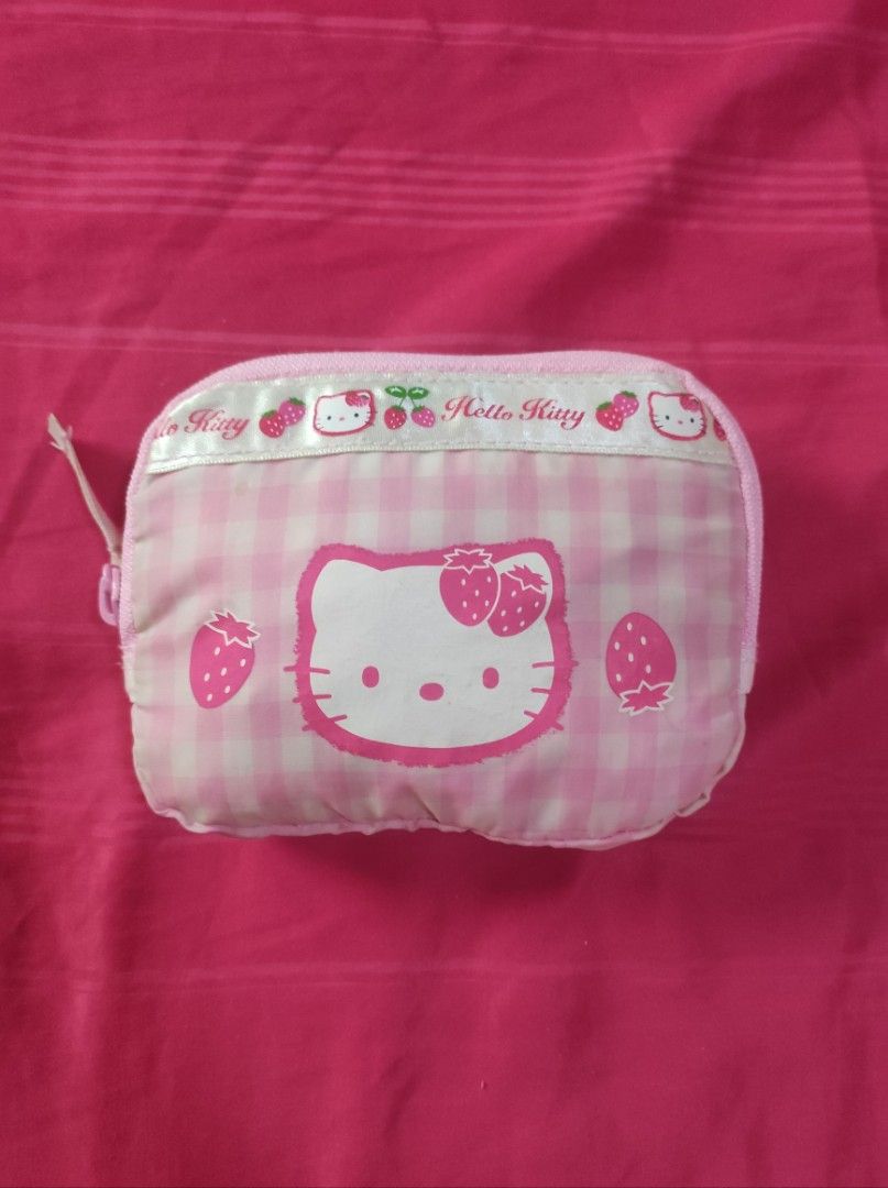 Hello Kitty Foldable Tote Bag (Category: Tote Bags) located in Bocaue. Submitted by jessdcluters (Listing ID 1465961959, Image 2). Description: .