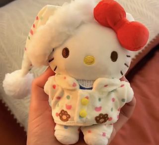 (Category: ) located in . Submitted by hhellokittyyy (Listing ID 1466099477, Image 1). Description: .