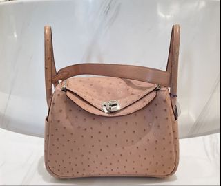 （分類：）位於 。 由 bellize.luxury 提交（商品編號 1466033637，圖片 1）。簡介： 。
