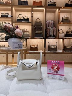 （分類：）位於 。 由 cchermesluxury 提交（商品編號 1466030714，圖片 1）。簡介： 。