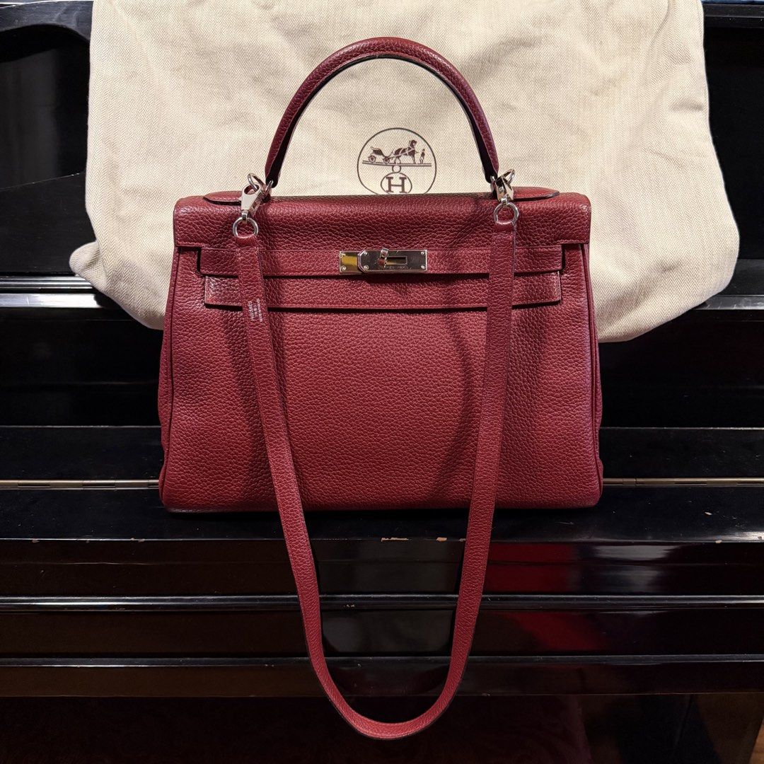 Hermès Kelly 35 (Category: Shoulder Bags) located in Manila. Submitted by keithhh16 (Listing ID 1466025130, Image 3). Description: Authentic Hermès Kelly 35.