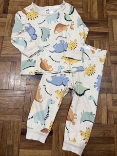 (Category: ) located in . Submitted by preloved_new_forsale (Listing ID 1465976535, Image 1). Description: .