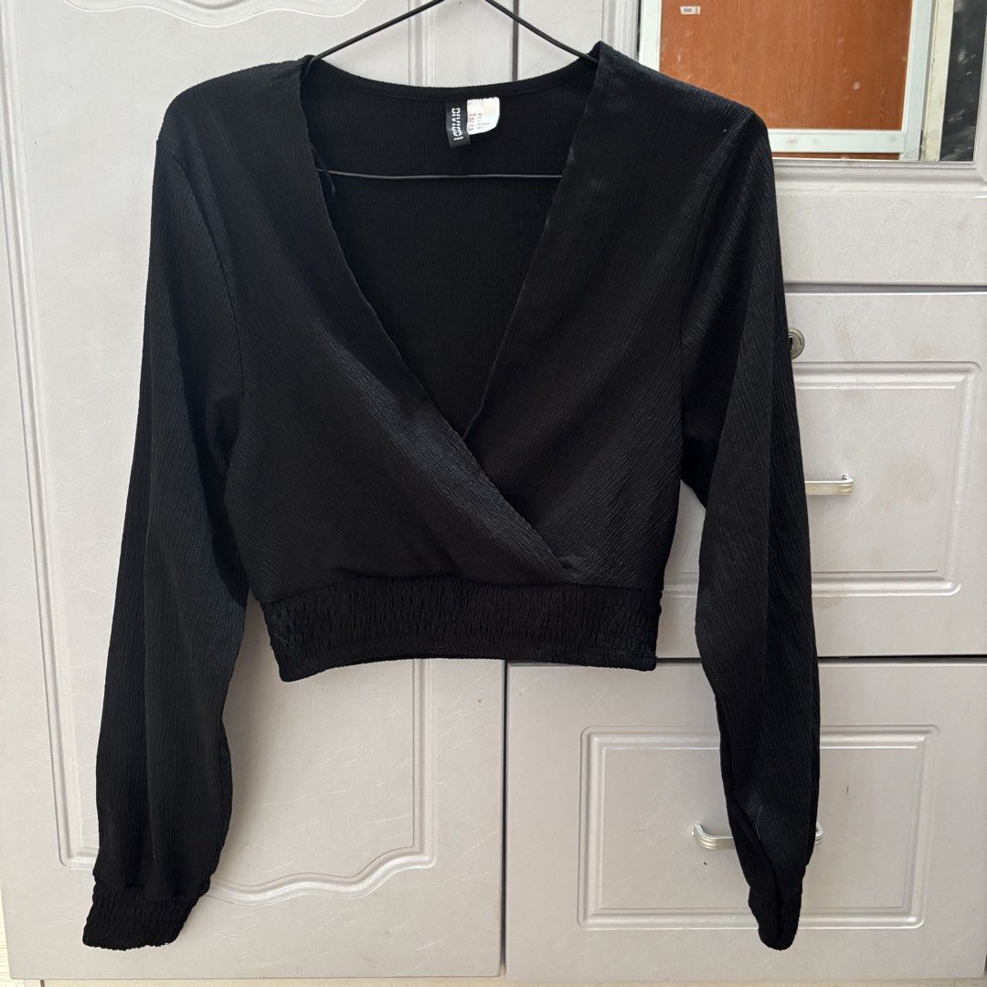 H&M Black Textured Wrapover Blouse (Category: Longsleeves) located in Binan City. Submitted by myprelovedhaul (Listing ID 1465966866, Image 2). Description: .