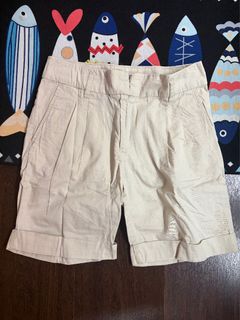 (Category: ) located in . Submitted by urbanwear (Listing ID 1466081795, Image 1). Description: .