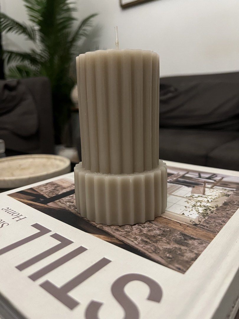H&M HOME - CANDLE (Category: Other Home Decor) located in Quezon City. Submitted by styleandcomfort (Listing ID 1466060092, Image 2). Description: Never used Message me for inquiries 😊.
