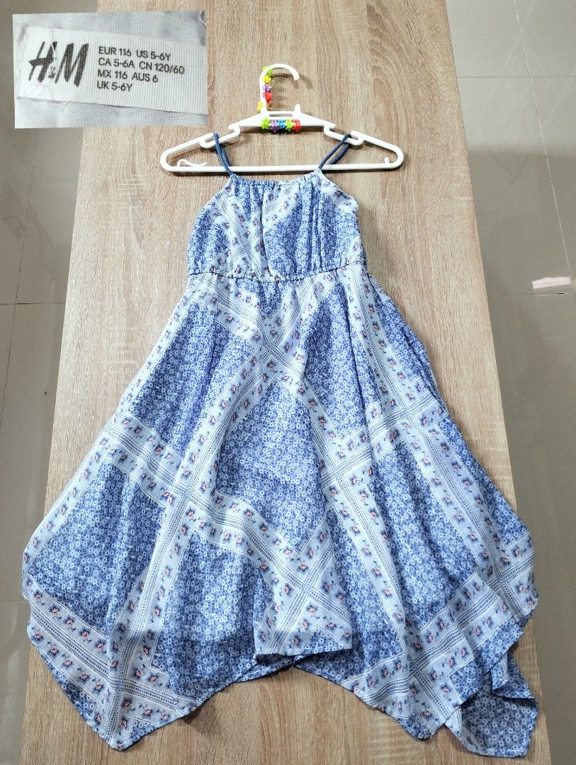 H&M kids dress (Category: Babies & Kids Fashion) located in Angeles City. Submitted by heartfaveph. (Listing ID 1466104725, Image 1). Description: In excellent condition Nice Fabric .