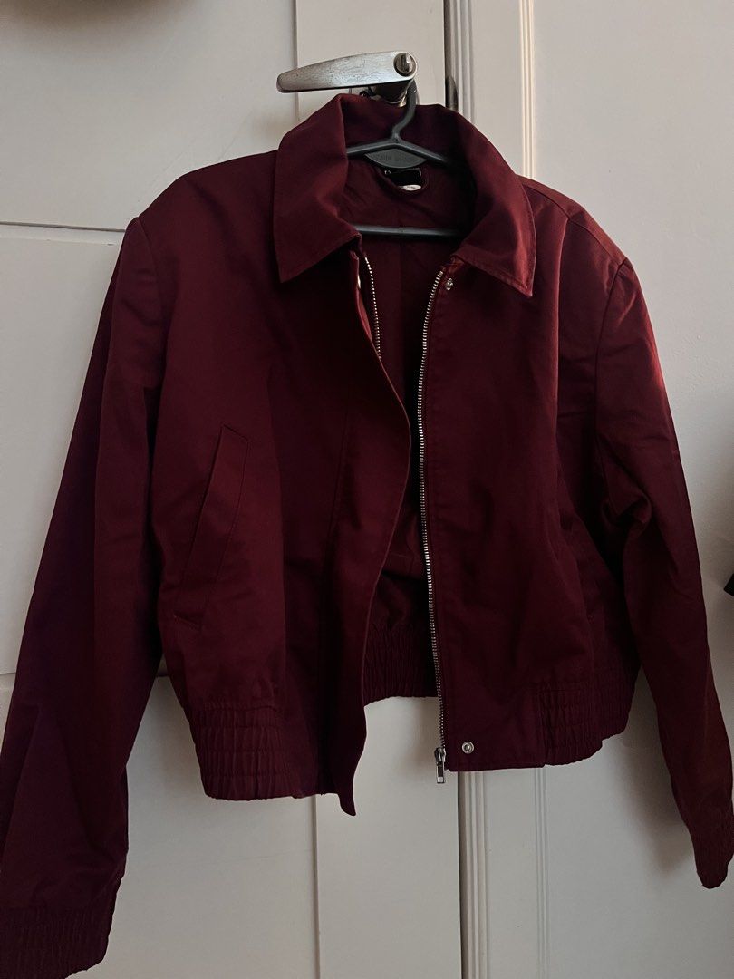 H&M Women’s Jacket (Category: Coats, Jackets and Outerwear) located in Bacoor. Submitted by pmartnz_ (Listing ID 1466041138, Image 1). Description: - Bought around Php 2,000 - Only used once for an event - No issues - Size S.