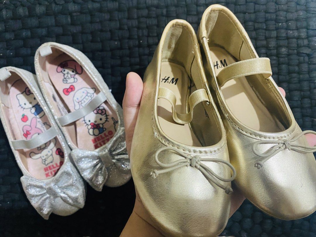 H&M Shoes (Flat Shoes) (Category: Babies & Kids Fashion) located in Antipolo. Submitted by prelovedByYsabelle (Listing ID 1465978296, Image 2). Description: H&M Kids Shoes — 2 Pairs for ₱400! 👟 Selling these 2 pairs together for only ₱400. Both were used but still in usable condition. Just selling because they’ve been outgrown. ✔️Both originally and personally bought from H&M ✔️ Size: US 8.5 / EUR 25 ✔️ 2 pairs for ₱400 only ✔️ Pre-loved. please