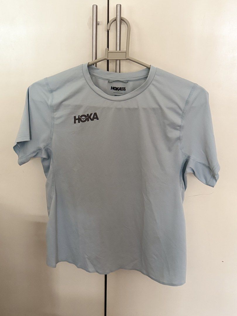 HOKA Running (Category: Activewear) located in Quezon City. Submitted by kfrys (Listing ID 1466067740, Image 1). Description: Size: Small.