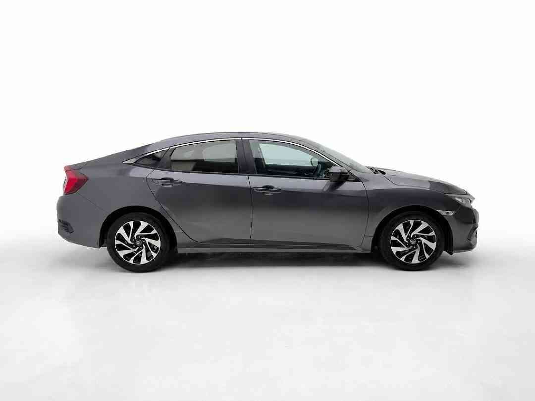 Honda Civic 1.6 i-VTEC (A) (Category: Used Cars) located in Singapore. Submitted by vincar_pre-owned (Listing ID 1466069118, Image 2). Description: Rare 1 owner unit with genuine low mileage! Honda Civic has been a well loved Japanese car known for it's good handling, reliable and low maintenance. With its roomy interior and smooth ride, it's a practical choice. Contact us today to arrange a viewing for this unit at the v1ncar pre-owned showroom 