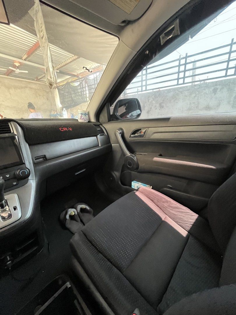 Honda CR-V 2.0 i-VTEC (A) (Category: Used Cars) located in Manila. Submitted by juuuuuswa (Listing ID 1466092294, Image 3). Description: 2008 Honda Crv 5 seater SUV with excellent condition All lights are all Led (headlights High beam and low beam, Signal Lights, Cabin Lights) Newly overhaul engine Newly rebuild AT tranny New Radiator and Radiator hoses New Rad Fan motor New front shocks (nitro tech) With 7 inch Infotainment android Newly service