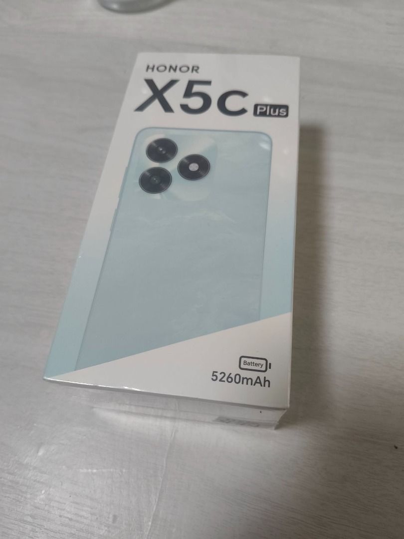 Honor X5c Plus (Category: Huawei) located in Paranaque City. Submitted by cai_ars (Listing ID 1466146955, Image 3). Description: - Brand: Honor - Model: X5c Plus (NLA-LX2P) - Color: Meteor Silver - Storage: 128GB ROM / 4GB RAM - Battery: 5260mAh long-lasting battery - Features: Dual SIM capability - Inclusions: Free phone case included in the box - Condition: Brand new, sealed packaging.