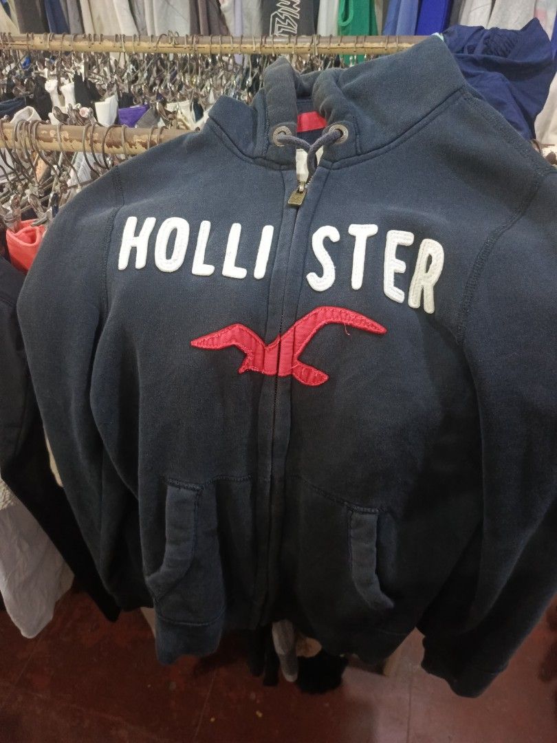 Hoodie Hollister (Category: Hoodies) located in City of Isabela. Submitted by warmbird.d06e6f (Listing ID 1466043125, Image 2). Description: .