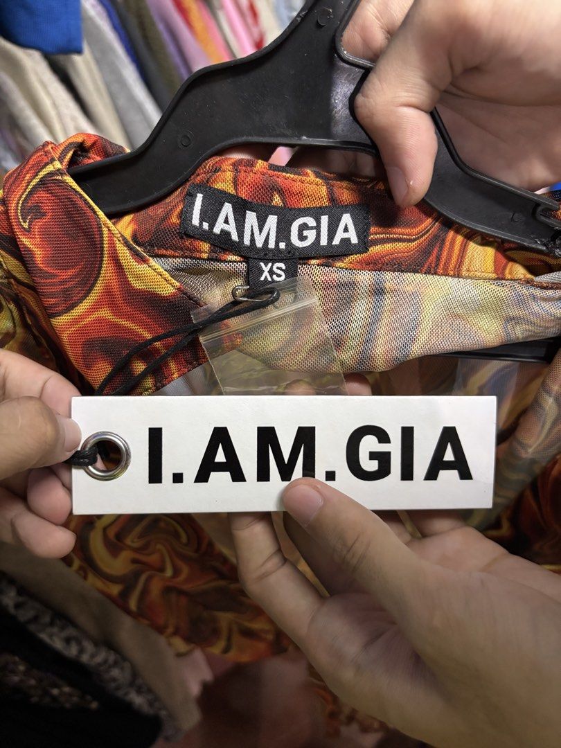 i.am.gia blacer (Category: Coats, Jackets and Outerwear) located in Pila. Submitted by isabelasthriftclothes (Listing ID 1466092084, Image 2). Description: .