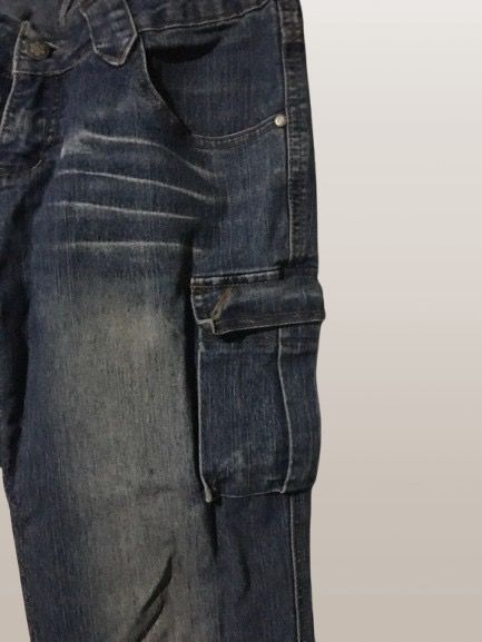 IDO CARGO DENIM JEANS (Category: Jeans) located in Marikina City. Submitted by minimalistmanila (Listing ID 1466076342, Image 2). Description: IDO CARGO DENIM JEANS ✨ Bought in Singapore • Condition: Worn 3X • Size: Medium, 28-29 waist • Model is 5'5 Original Price: 40 SGD My Price: P999. Order now! 🔴 No additional pictures will be provided. Lowballers will be ignored. Joybidders will be blocked. .