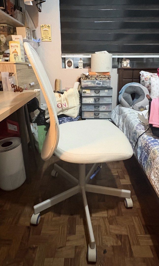 Ikea Office Chair (Category: Office Furniture & Fixtures) located in San Pedro. Submitted by pingmonponbanua (Listing ID 1466110403, Image 1). Description: IKEA Office Chair – ₱3,300 Selling my IKEA office chair, purchased for ₱3,999. Used for less than a year and very well cared for. Still in very good condition, clean, and fully functional. Selling only because I’m changing to a smaller chair since my room is quite small and this one takes up m