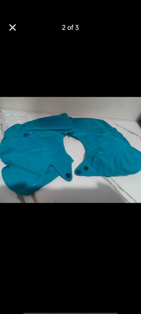 Inflatable neck pillow (Category: Everything Else Others) located in Manila. Submitted by billythekid05 (Listing ID 1466138847, Image 2). Description: .