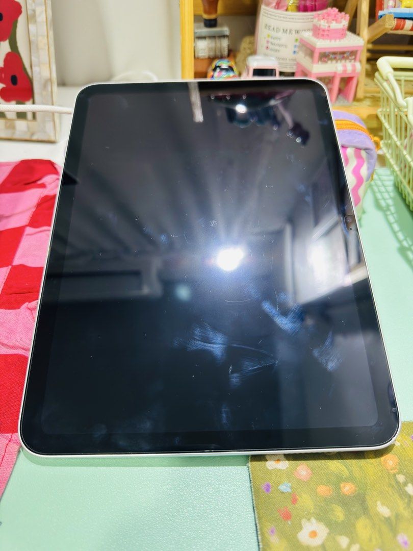 iPad 11th Gen A16 128gb Silver 🩶✨ (Category: iPad) located in Valenzuela. Submitted by aasprelovedcorner (Listing ID 1466133218, Image 3). Description: 97% Battery Health 🔋 Only 80 Cycle Count Smooth condition No repair history No dents, no issues & fully functional 🍎 Inclusions: unit, tempered, pencil, replacement charging cable 📍 Valenzuela City (Meet-up only) 📩 PM for sure buyers .